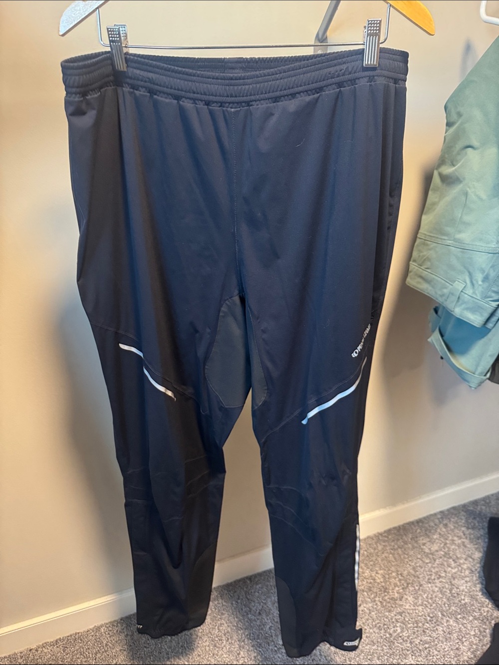 Pearl Izumi Black waterproof cycling pants size large (fits like extra large)